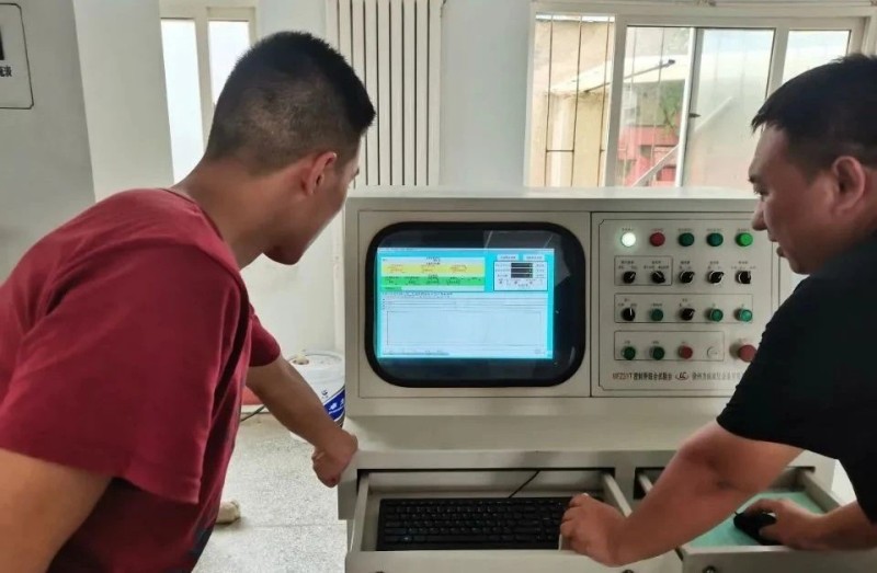 مهر و موم Qingdao Ruichen تست مهر و موم روغن CSH-X-05 PTFE را به پایان رساند